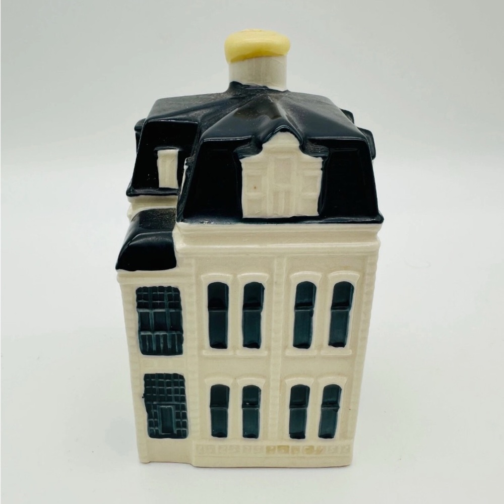 KLM Blue Delft Bols 91 Collectible Bottle Seal Mini House Netherlands Dutch